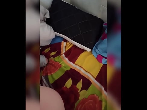 ❤️ Мојата цимерка останува сама дома затоа што маж и оди на одмор и ја користам приликата да ја ебам и да и го наполнам задникот со млеко ☑ Само порно кај нас ️❤